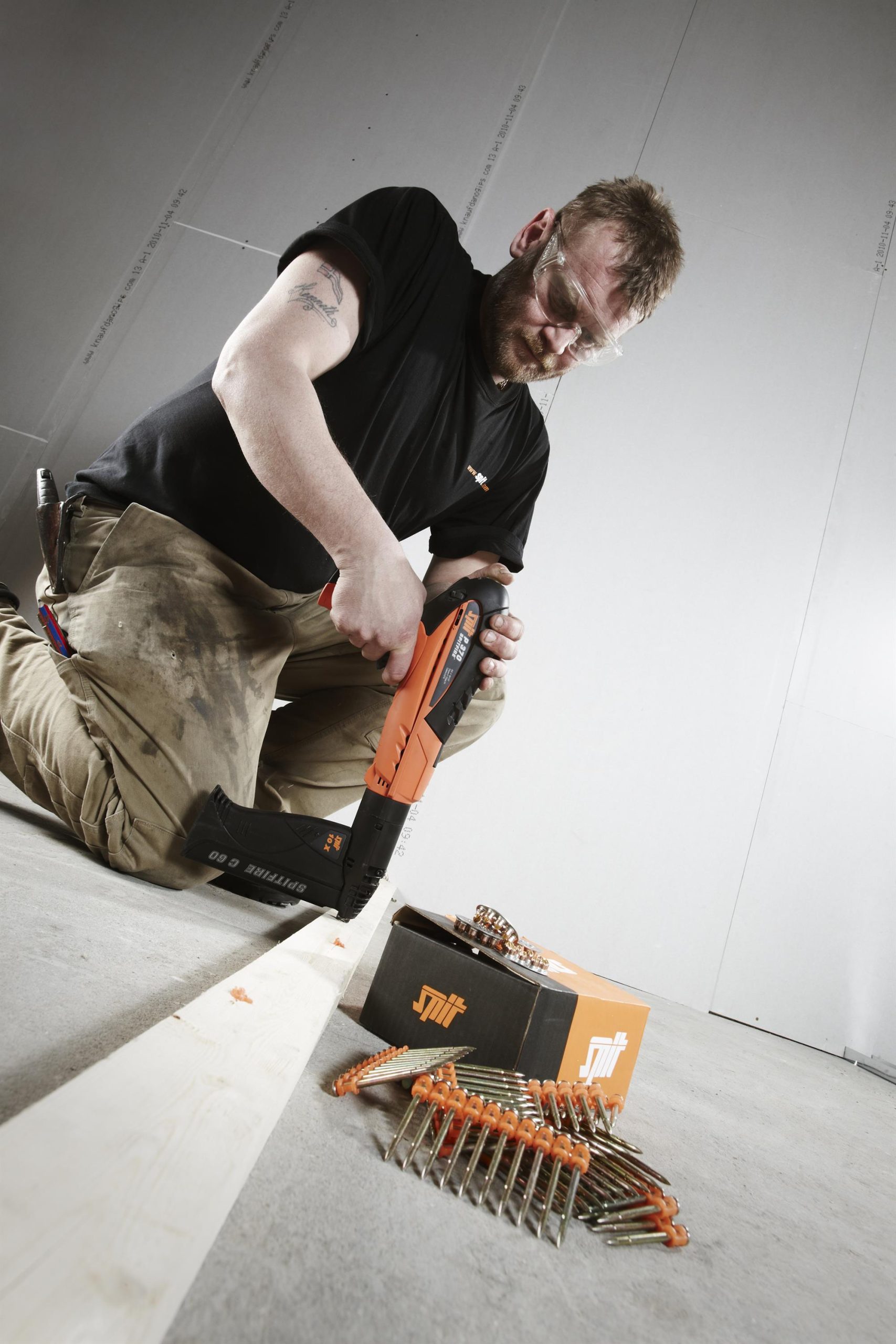 Aparat cu capse Spitfire P370 multifunctionala - imagine 5
