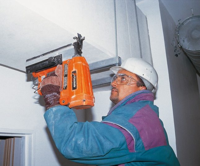 8 Capsator cu gaz Paslode IM200/50. Capse S16 - imagine 3